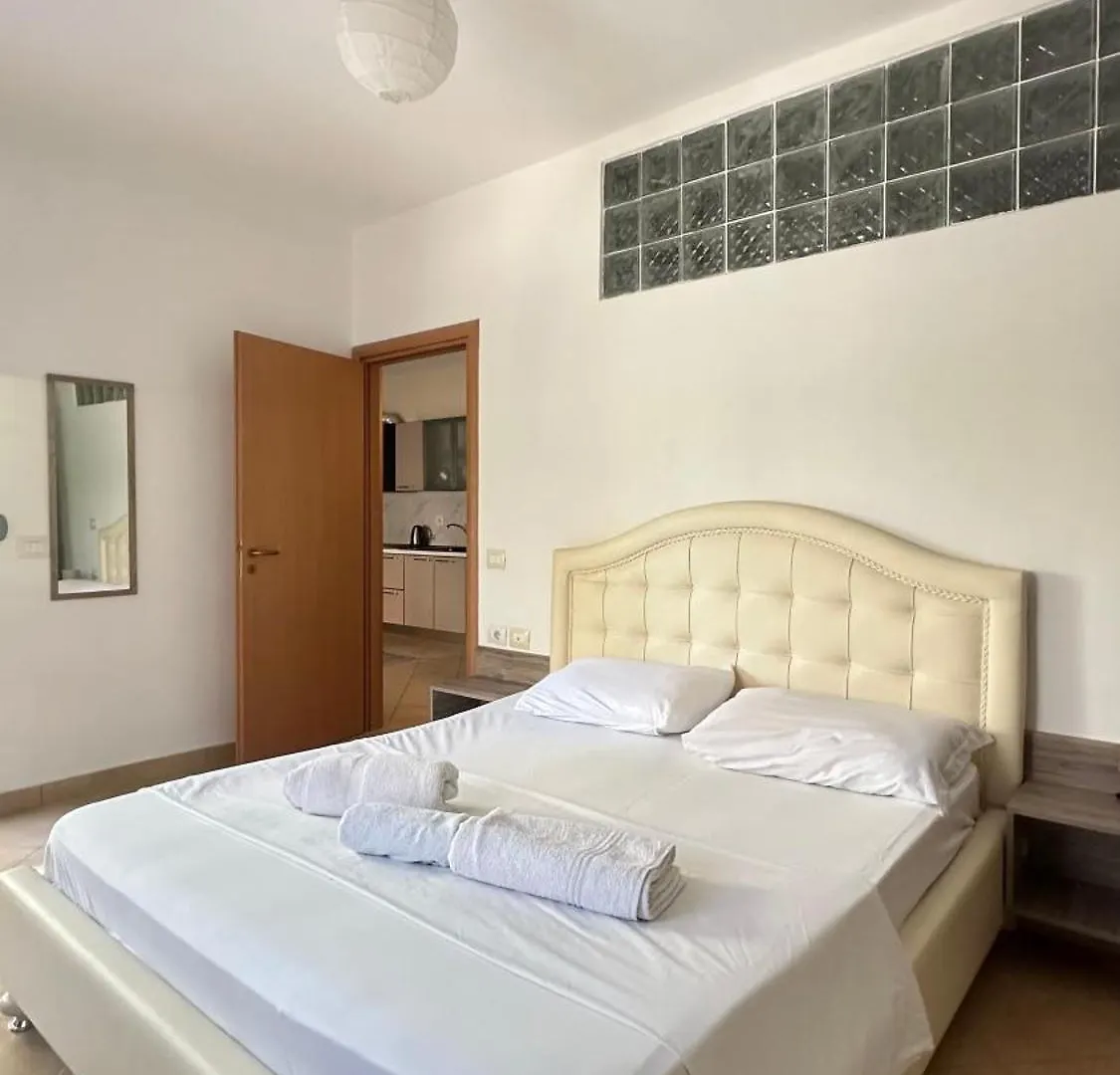 Lungomare Stay 24/7 Self Check-In Avlonya Daire